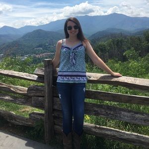 Meet your Posher, Carly